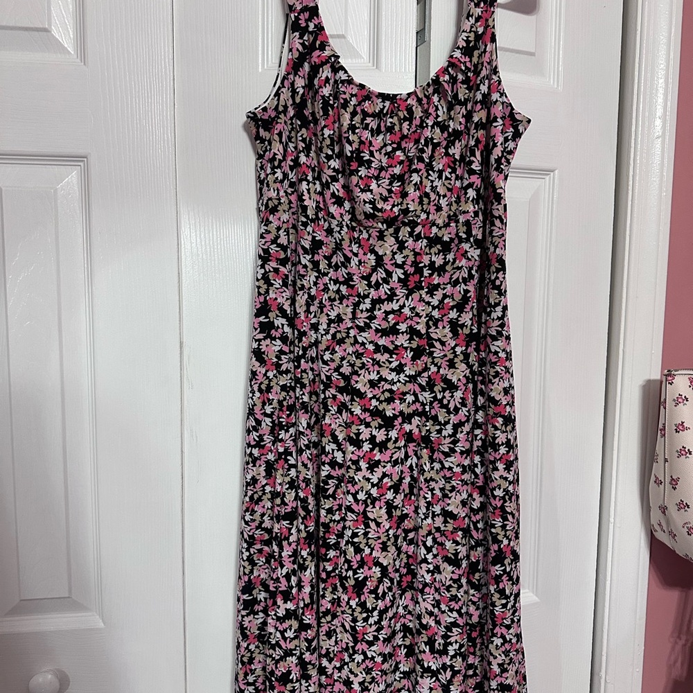 Dressbarn Floral Sleeveless Dress